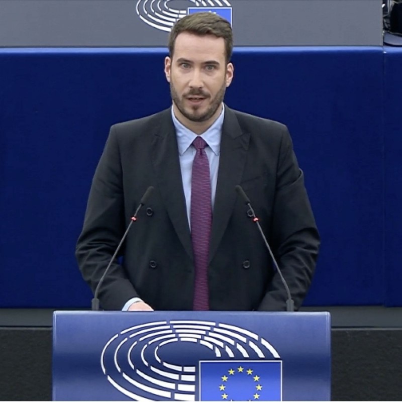 Observador: João Albuquerque assume mandato no Parlamento Europeu no lugar de Pizarro